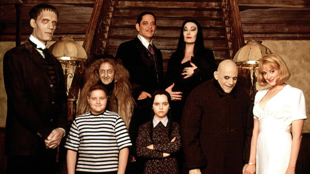 Addams Family Values — backdrops 6