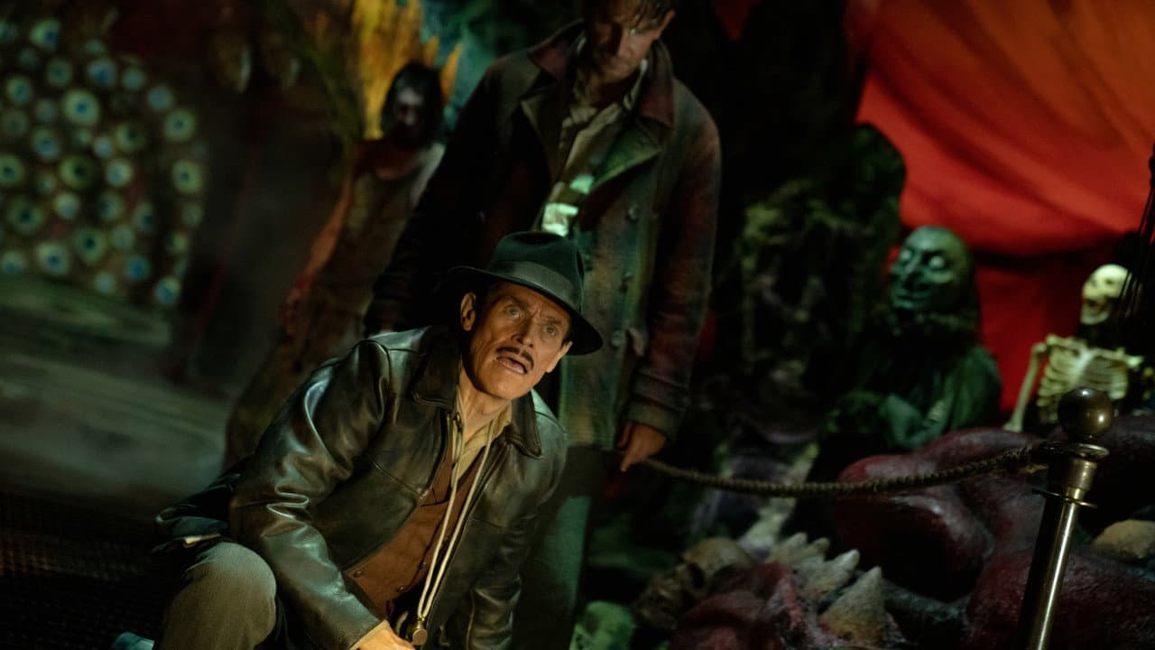 Nightmare Alley — backdrops 3