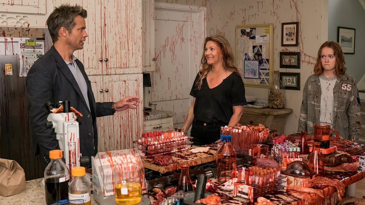 Santa Clarita Diet — backdrops 4