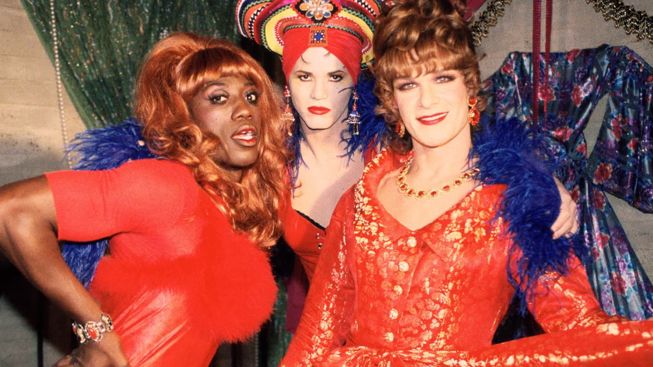 To Wong Foo, Thanks for Everything! Julie Newmar — backdrops 7