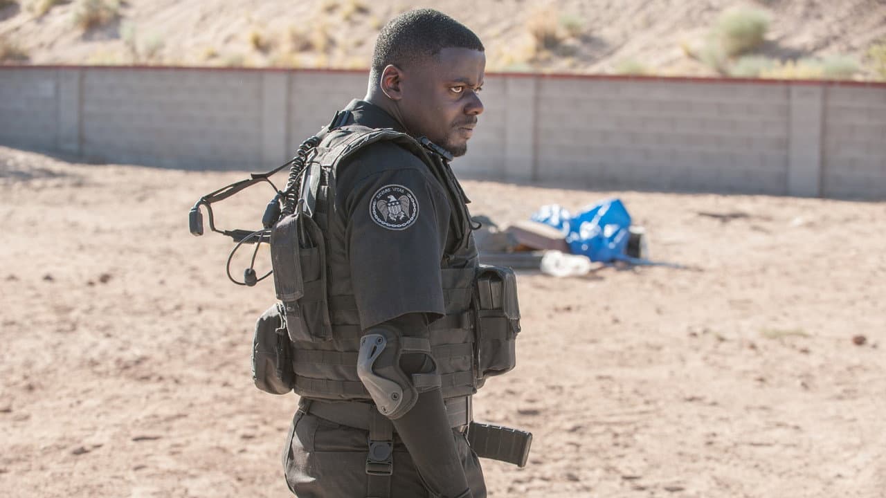 Sicario — backdrops 6