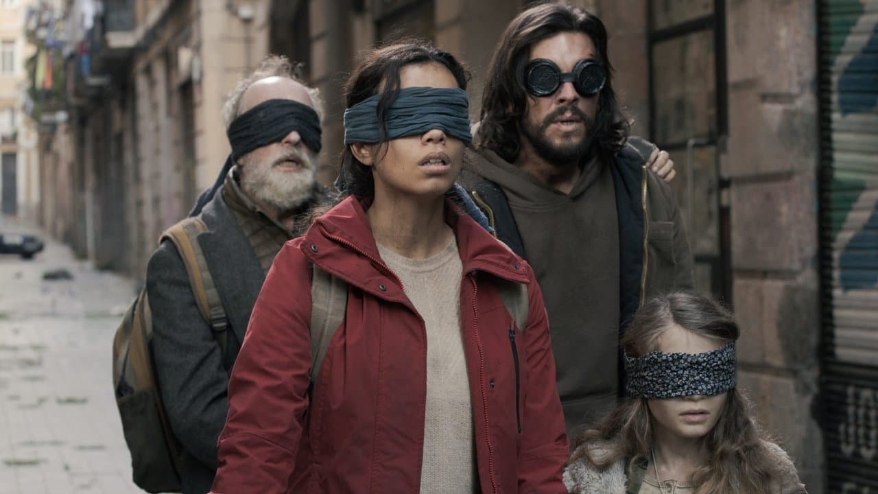 Bird Box Barcelona — backdrops 5