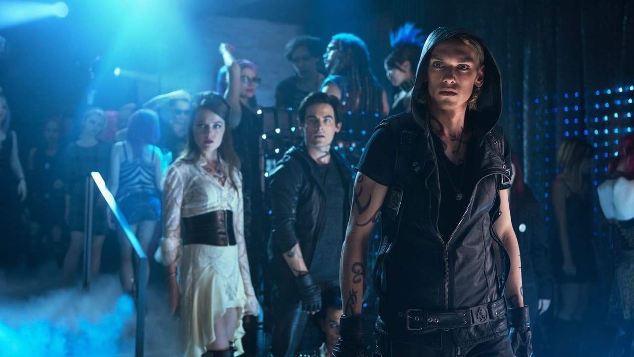 The Mortal Instruments: City of Bones — backdrops 8