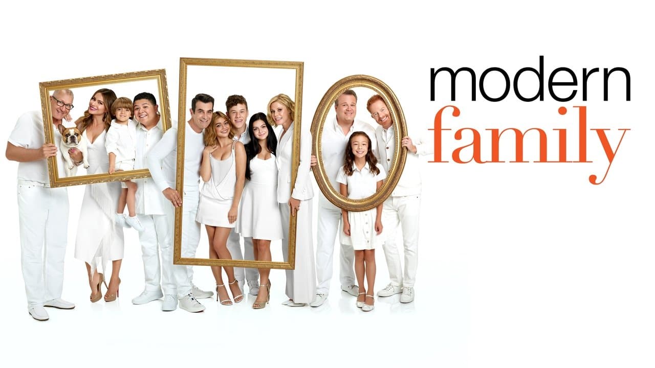 Modern Family — backdrops with title 8