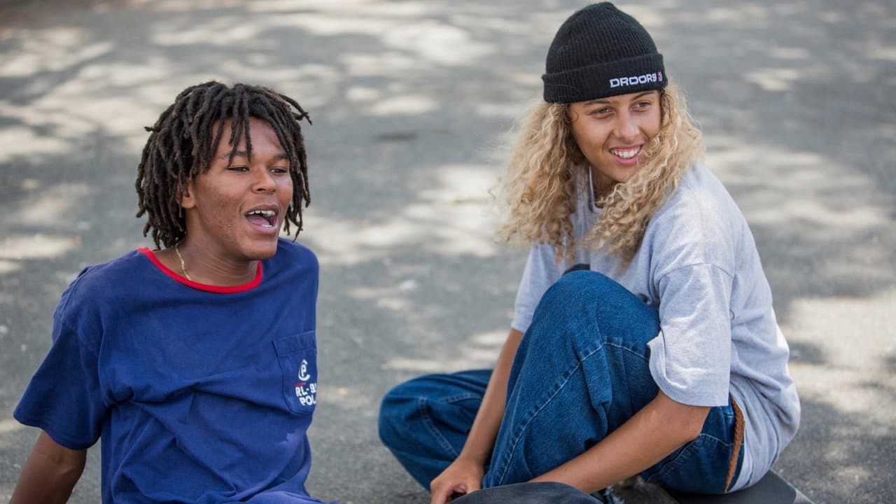 mid90s — backdrops 7
