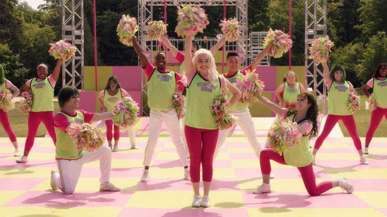 Z-O-M-B-I-E-S 2 — backdrops 8