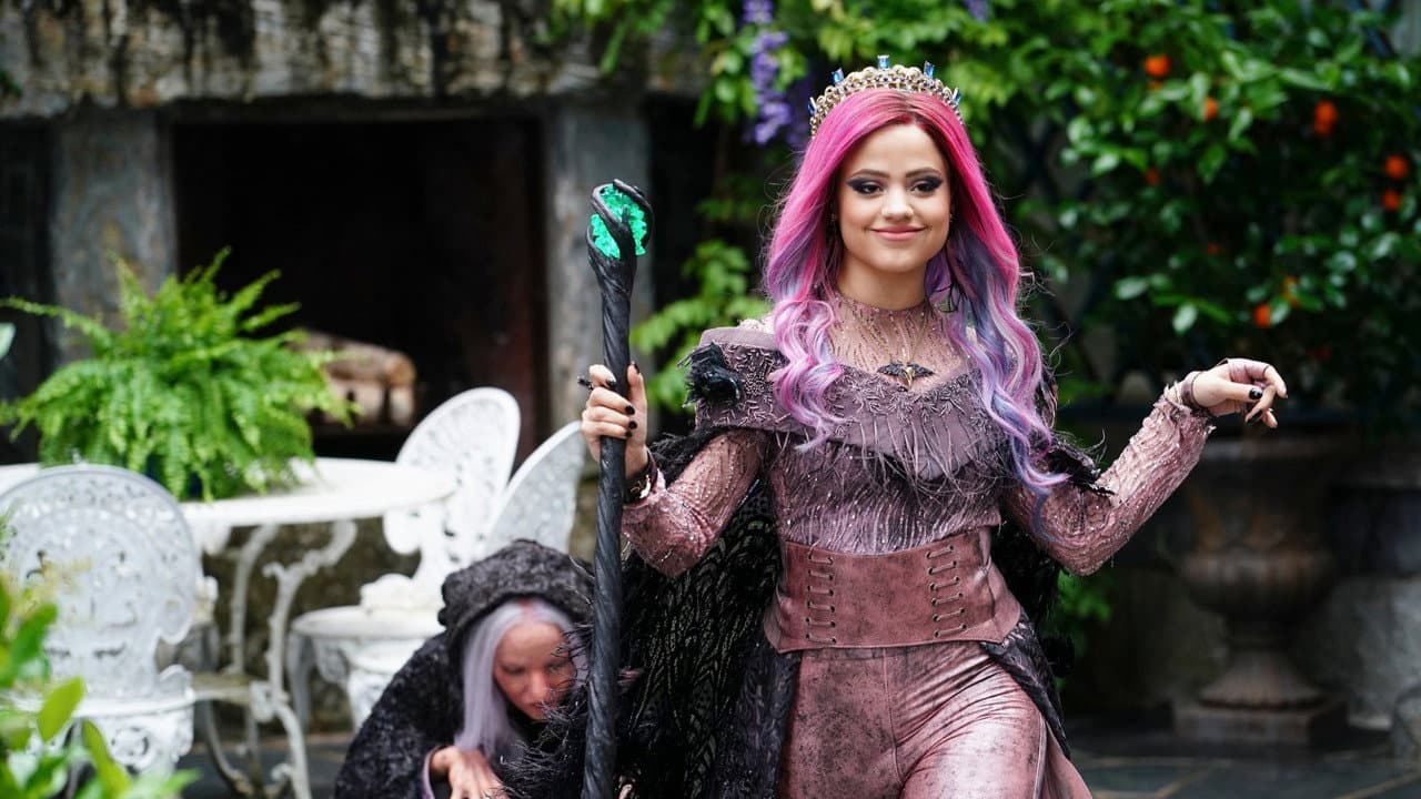 Descendants 3 — backdrops 5