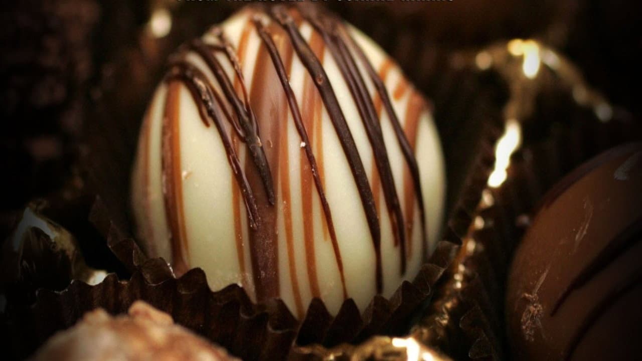 Chocolat — backdrops 6