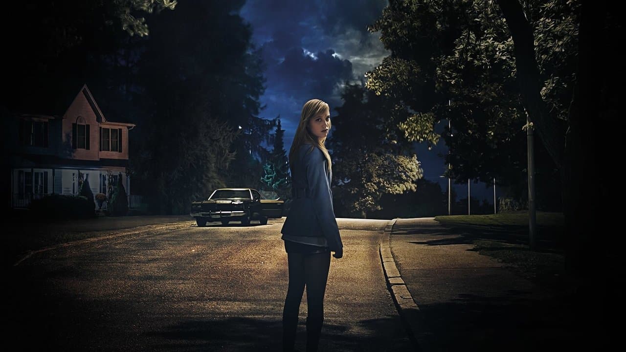 It Follows — backdrops 3
