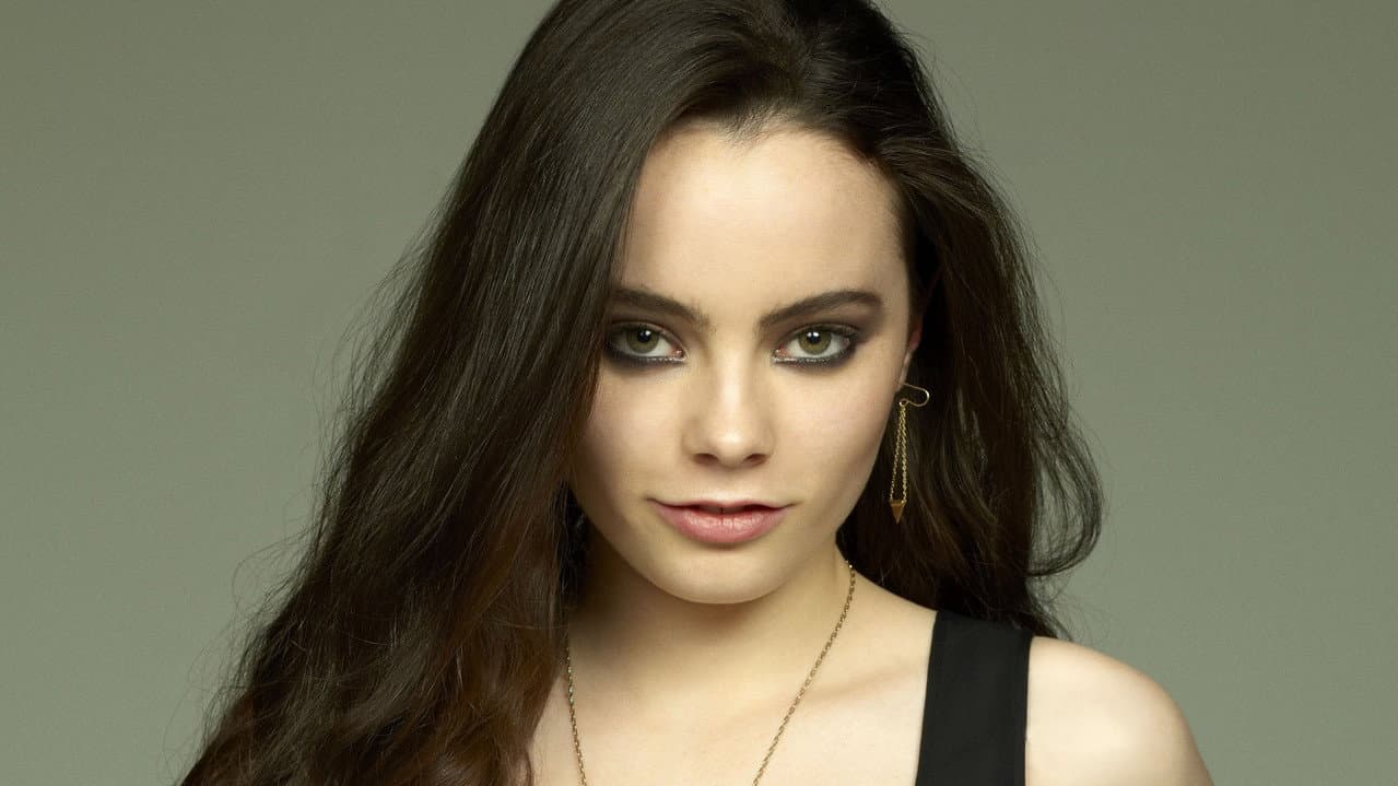 Hemlock Grove — backdrops 6