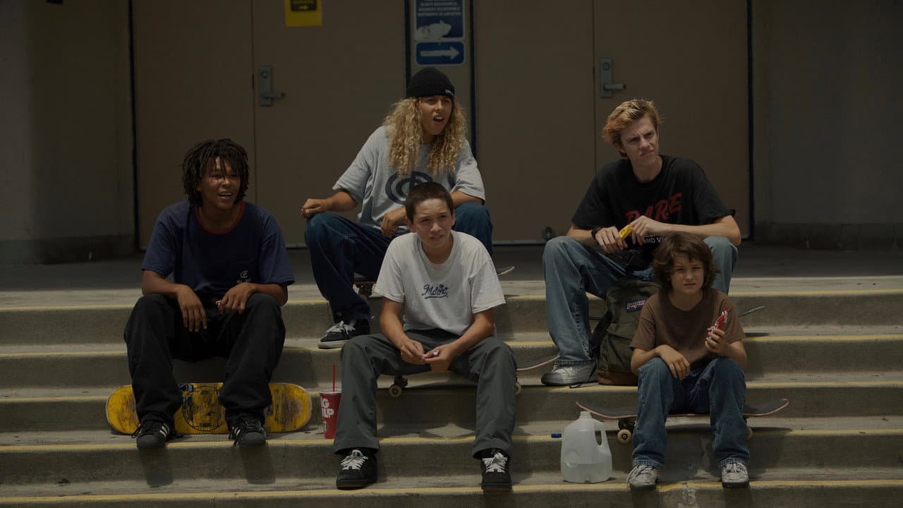 mid90s — backdrops 4