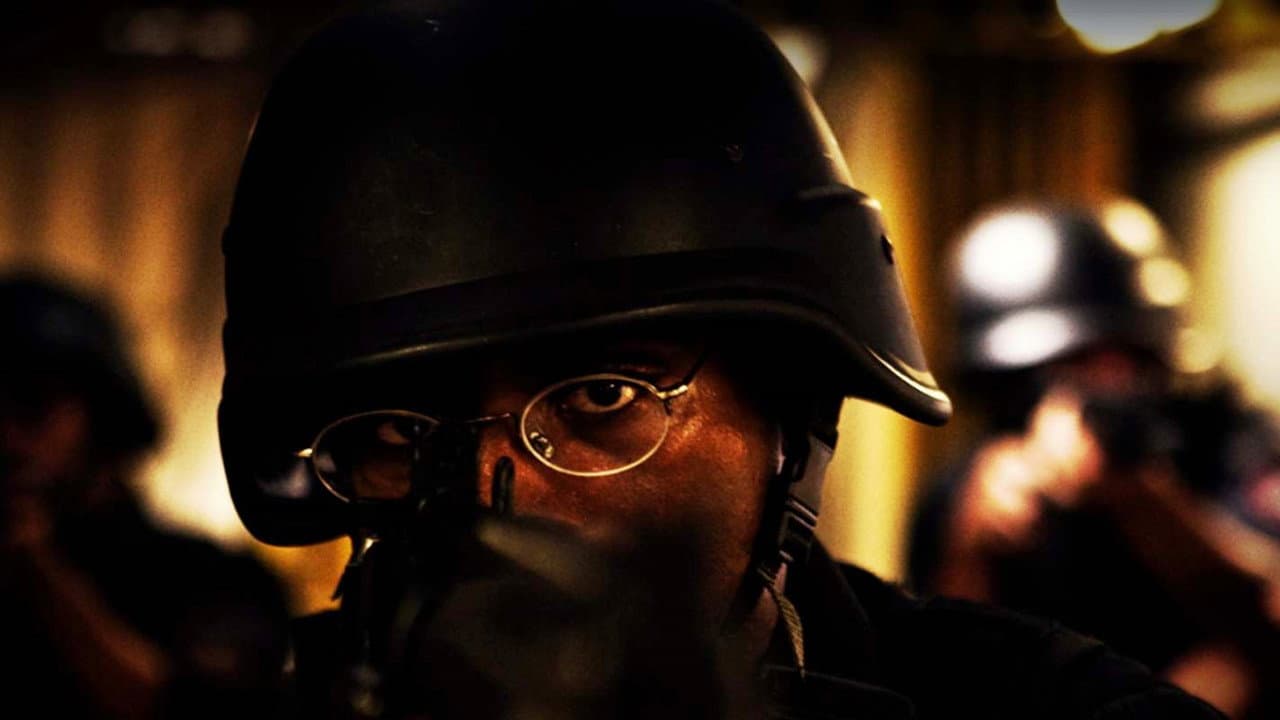 Elite Squad: The Enemy Within — backdrops 8