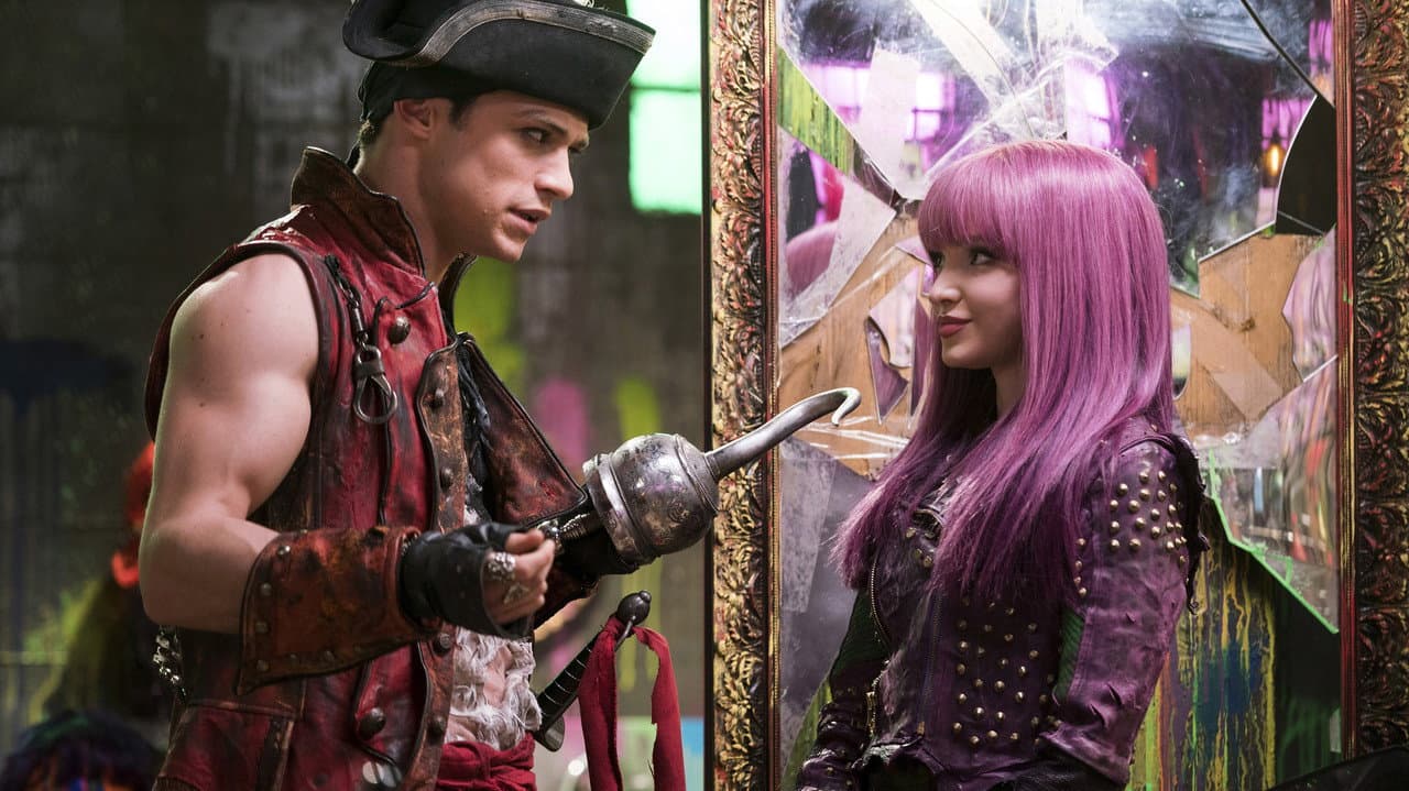 Descendants 2 — backdrops 6