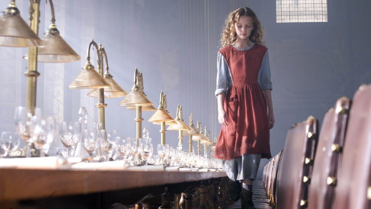 The Golden Compass — backdrops 8