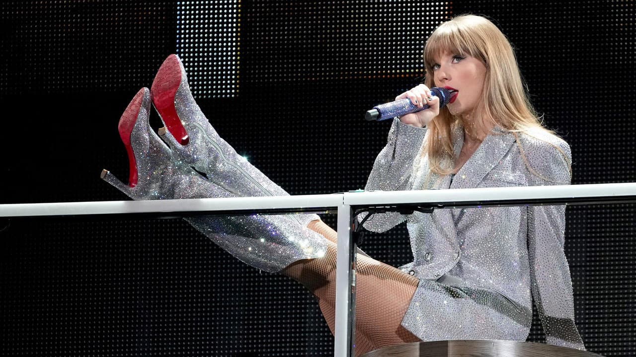 TAYLOR SWIFT | THE ERAS TOUR — backdrops 6