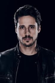 Photo of Peter Gadiot