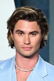 Photo of Chase Stokes